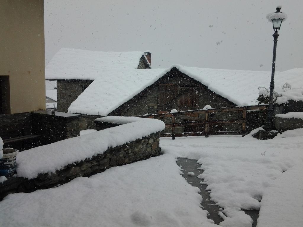 Lo Ni Di Candolle Gignod Exterior foto